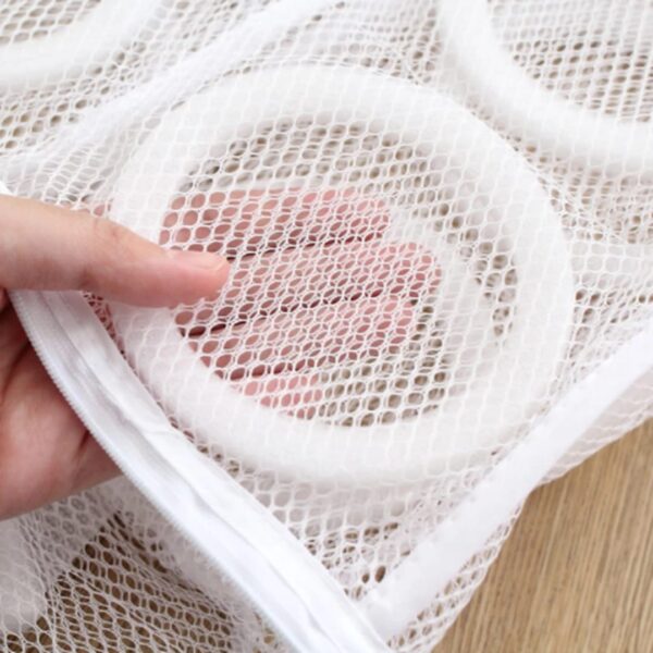 Laundry Mesh Shoe Bag – Washing Machine Shoe Protector Bag with Zipper (Reusable & Durable)